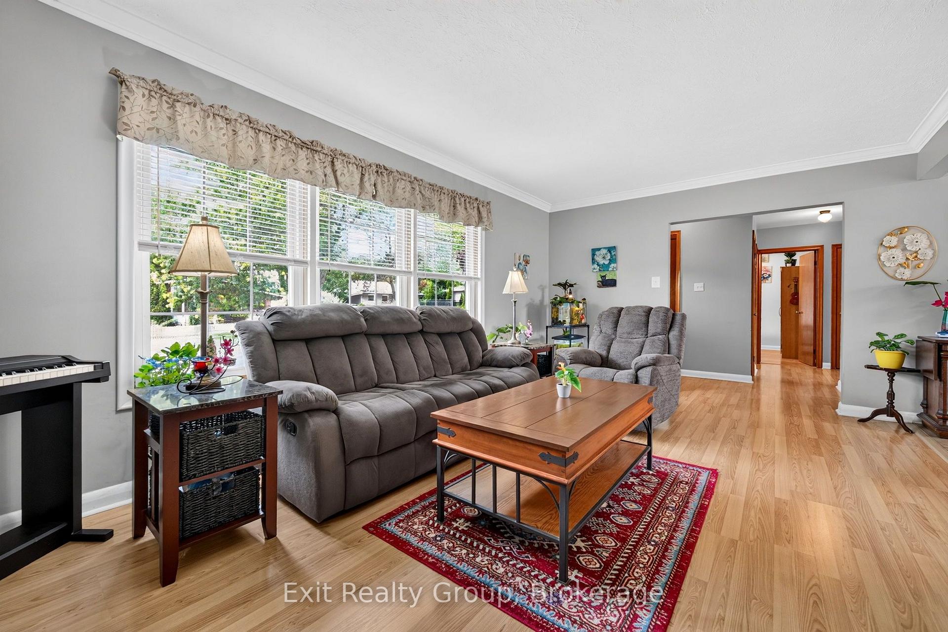 Photo 11 of 41 Second Avenue, Quinte West, Trenton Ward — HOMEH
