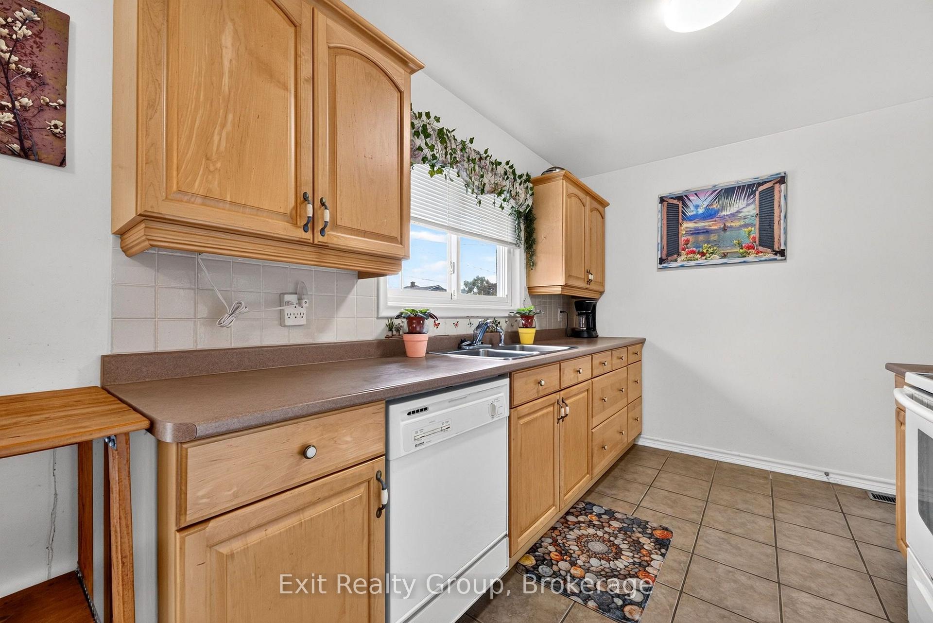 Photo 16 of 41 Second Avenue, Quinte West, Trenton Ward — HOMEH