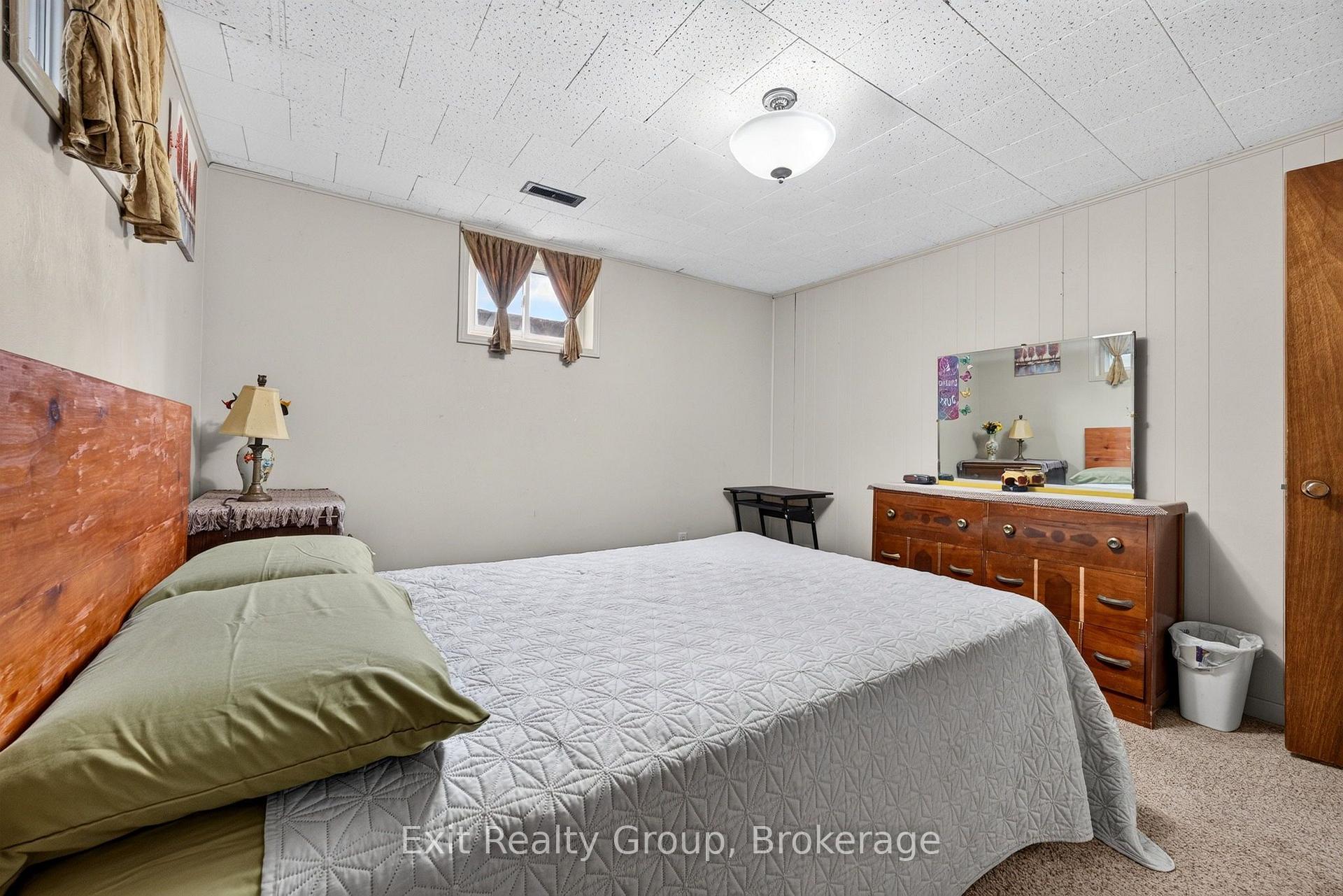 Photo 31 of 41 Second Avenue, Quinte West, Trenton Ward — HOMEH