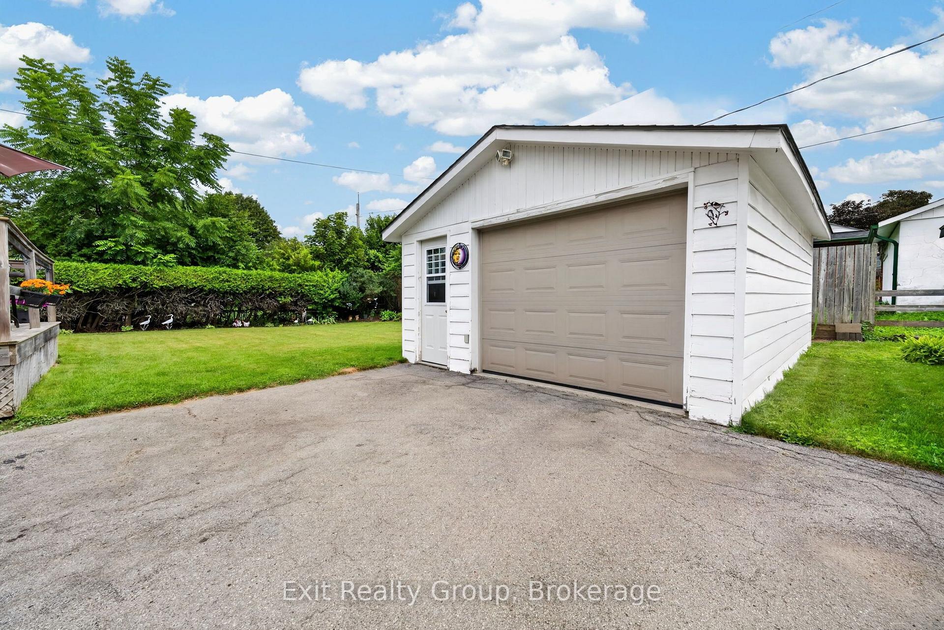 Photo 42 of 41 Second Avenue, Quinte West, Trenton Ward — HOMEH