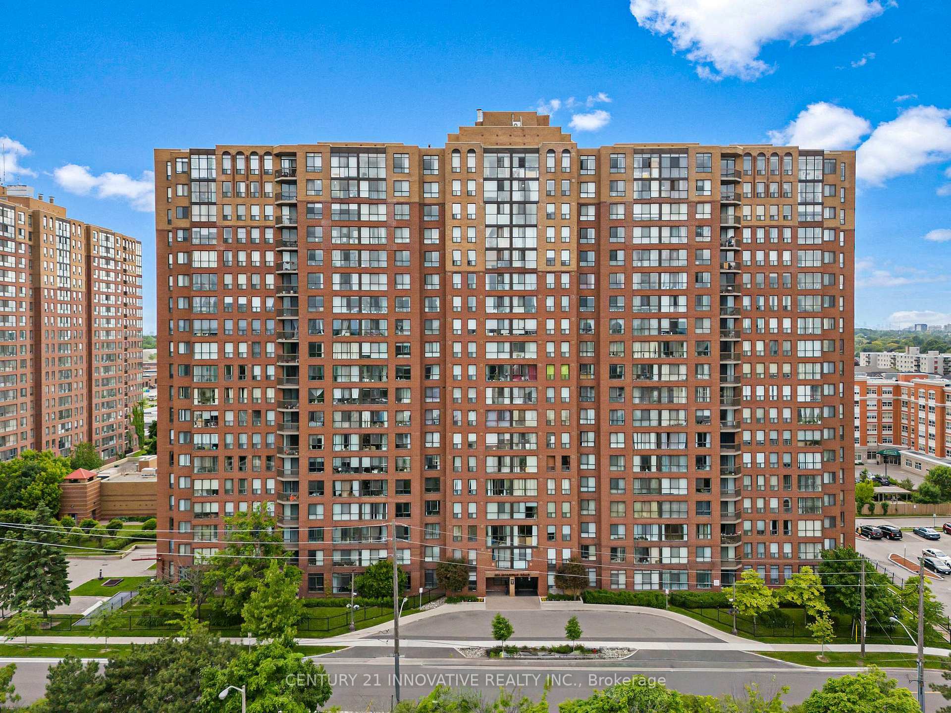 Photo 2 of Unit 1702, 330 Mccowan Road, Scarborough, Eglinton East — HOMEH