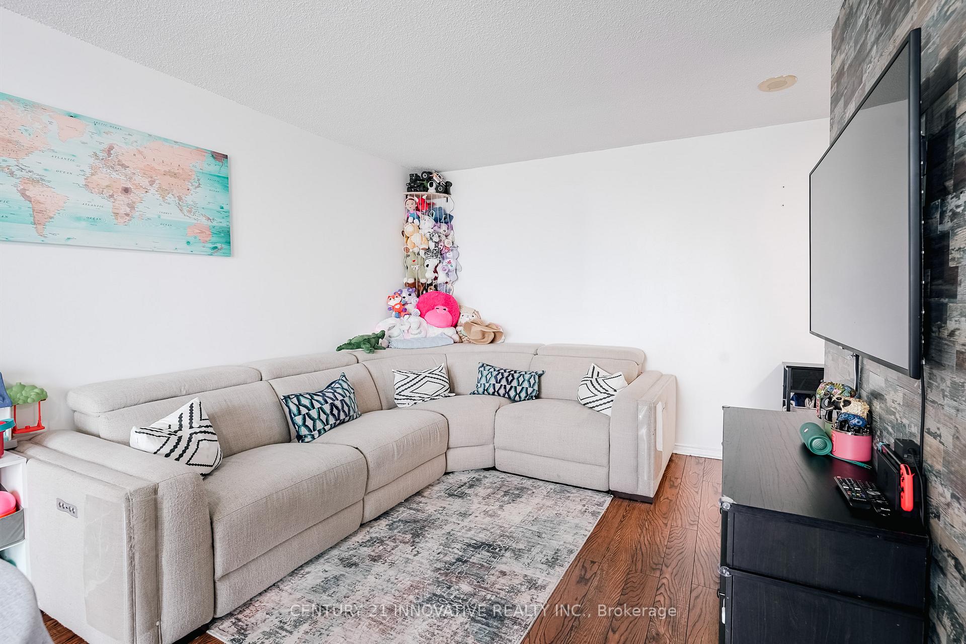 Photo 11 of Unit 1702, 330 Mccowan Road, Scarborough, Eglinton East — HOMEH