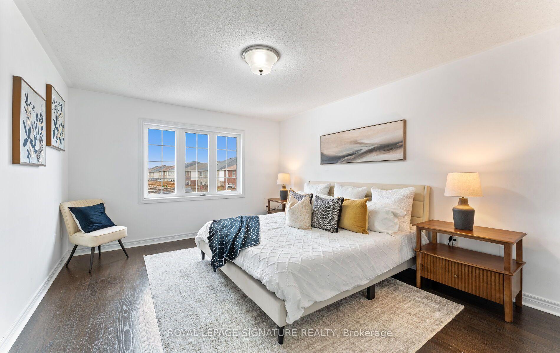 Photo 4 of 104 Whitefoot Crescent, Ajax, South East — HOMEH
