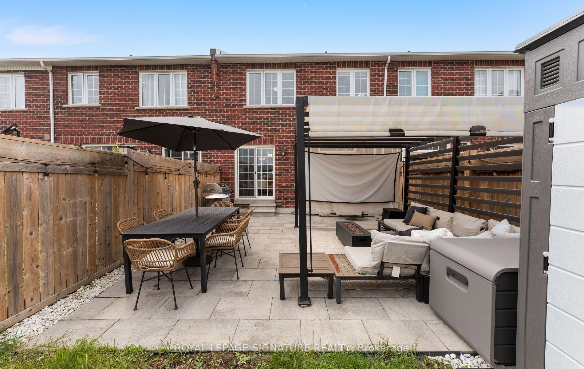 Photo 5 of 104 Whitefoot Crescent, Ajax, South East — HOMEH