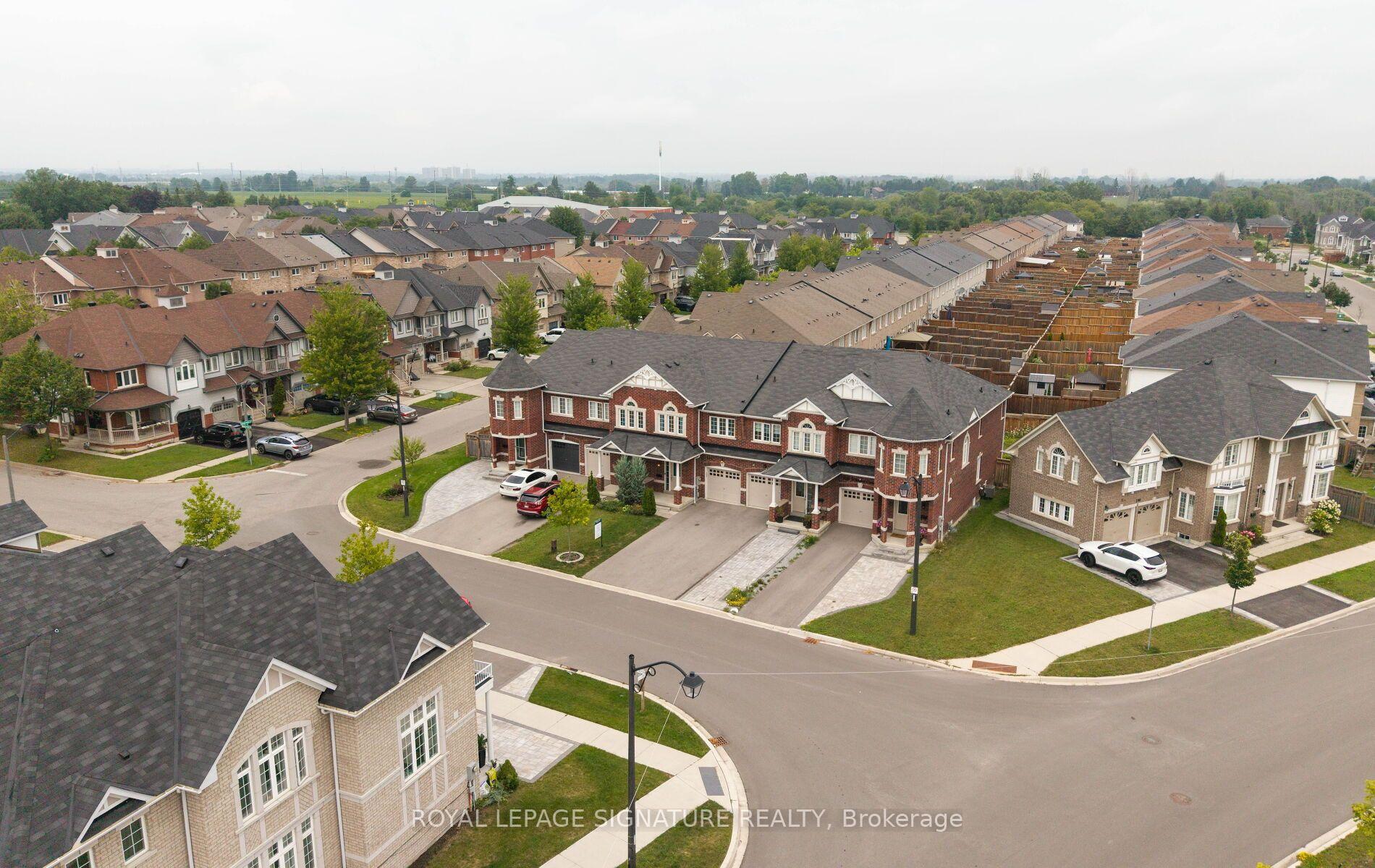 Photo 49 of 104 Whitefoot Crescent, Ajax, South East — HOMEH