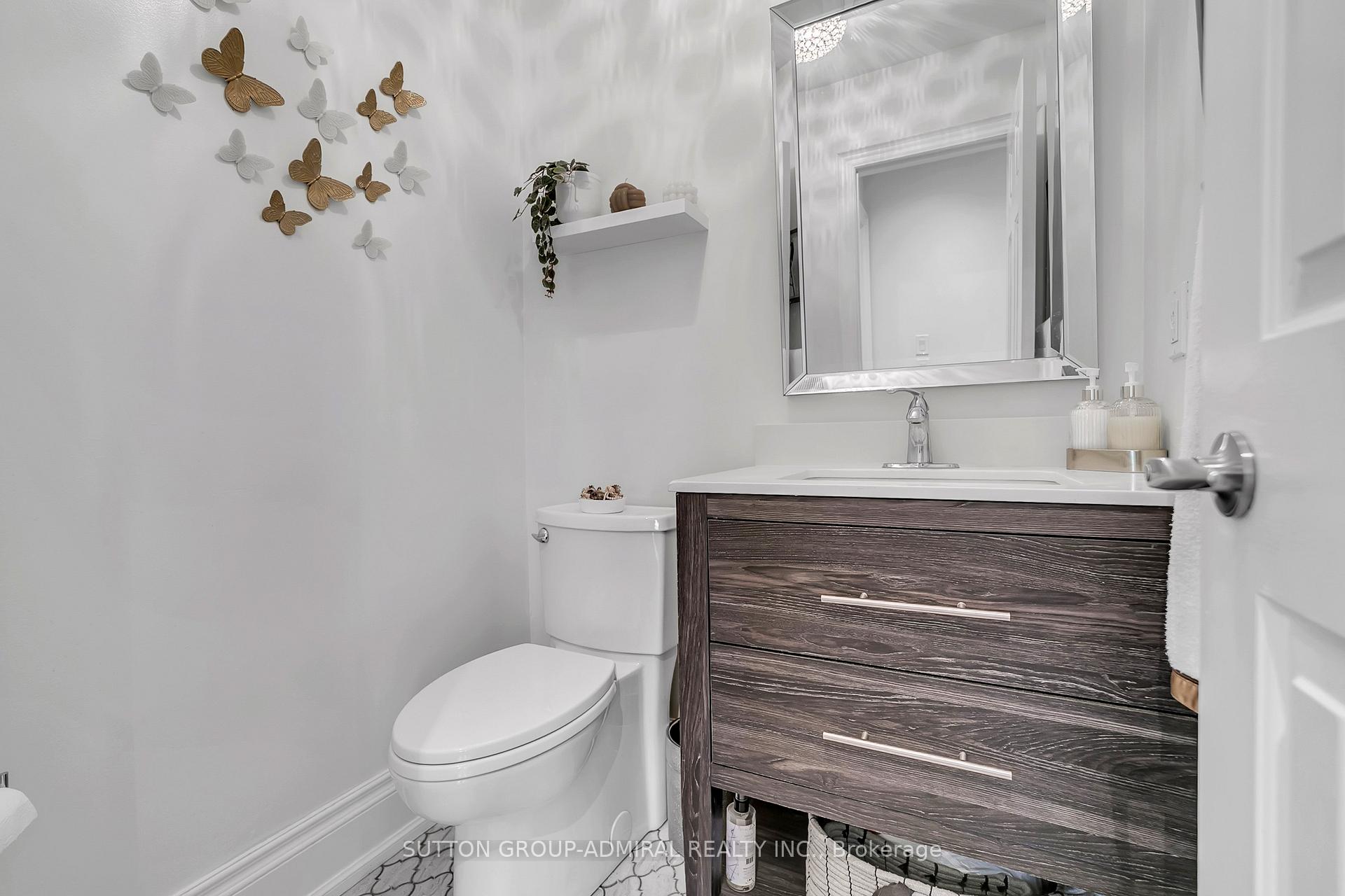 Photo 22 of 48 Maple Way, East Gwillimbury, Sharon — HOMEH