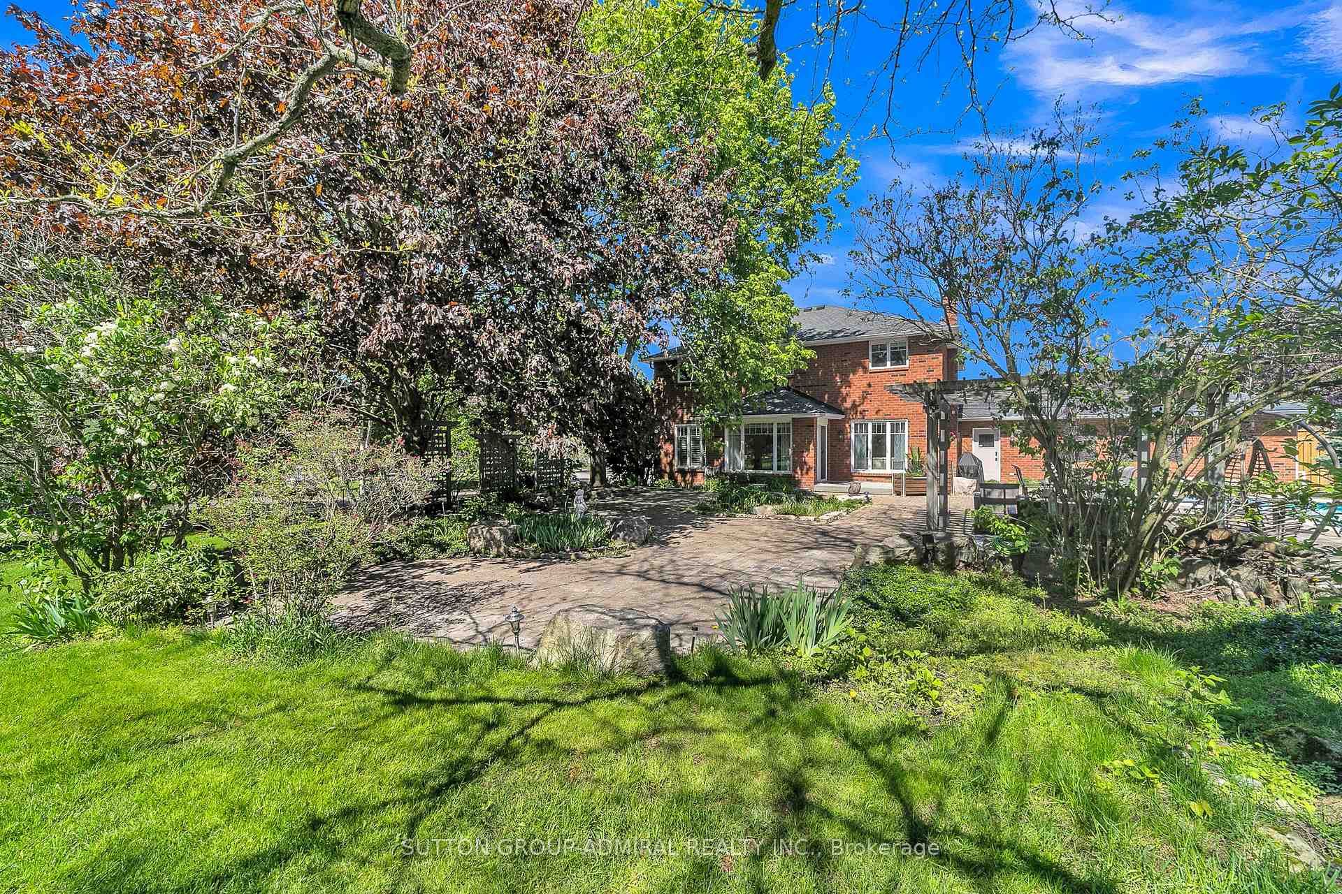 Photo 39 of 48 Maple Way, East Gwillimbury, Sharon — HOMEH