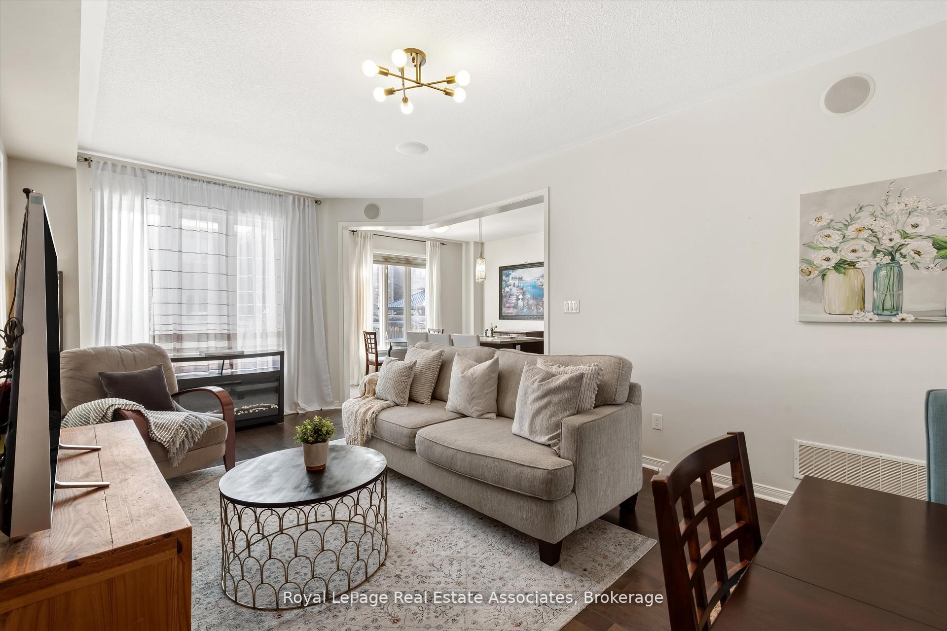 Photo 6 of 1529 Winville Road, Pickering, Duffin Heights — HOMEH