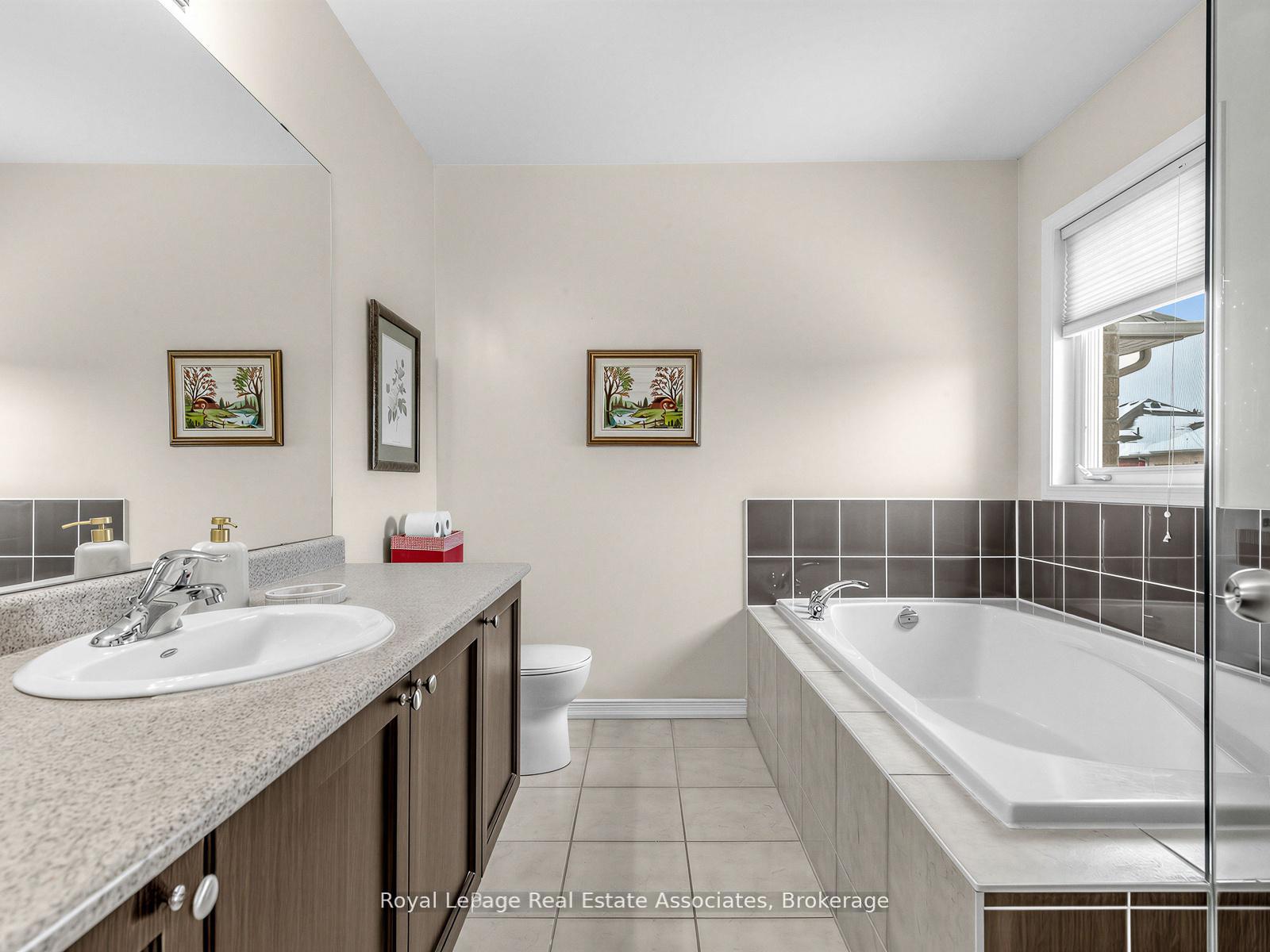 Photo 15 of 1529 Winville Road, Pickering, Duffin Heights — HOMEH