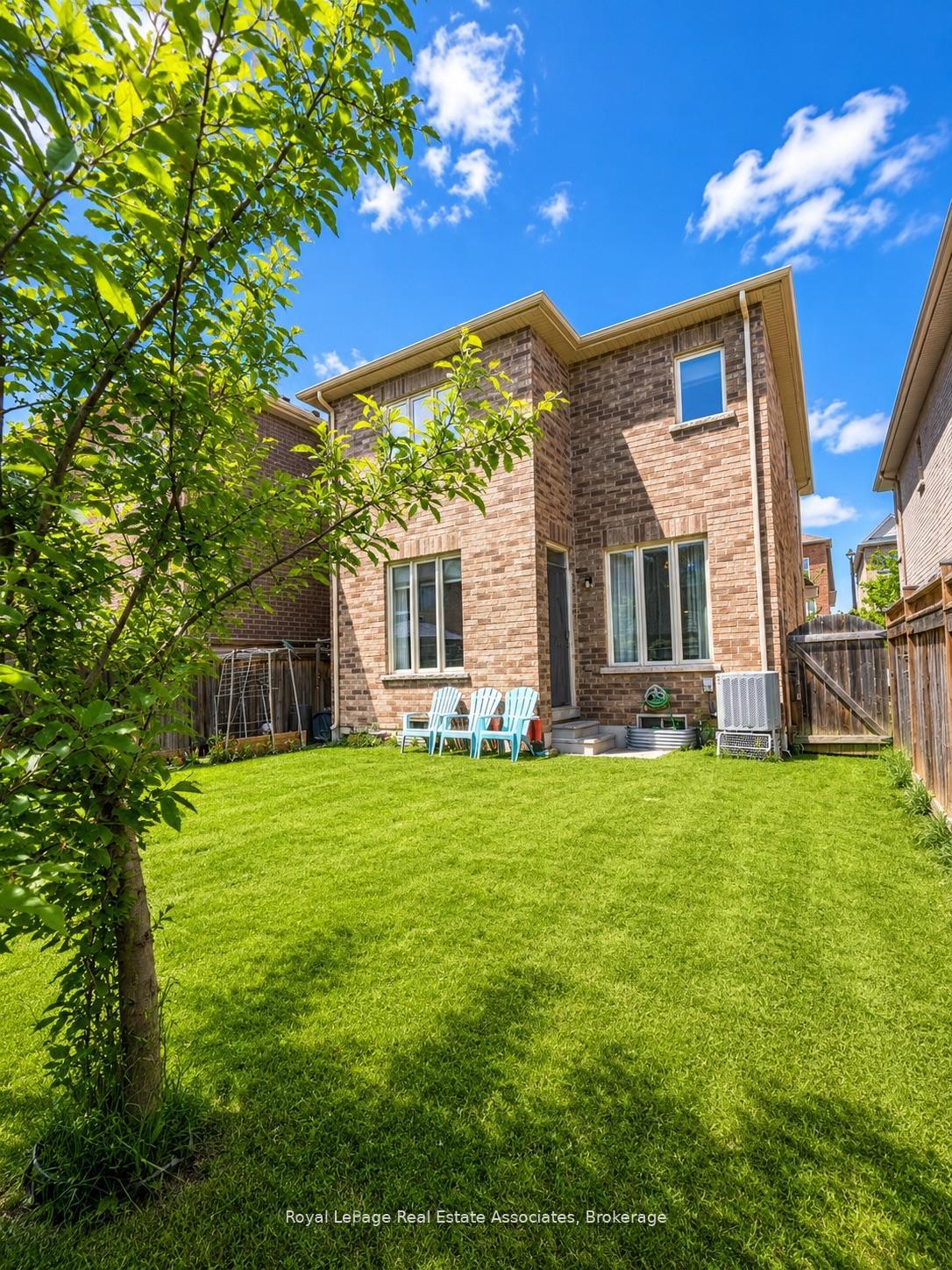 Photo 23 of 1529 Winville Road, Pickering, Duffin Heights — HOMEH
