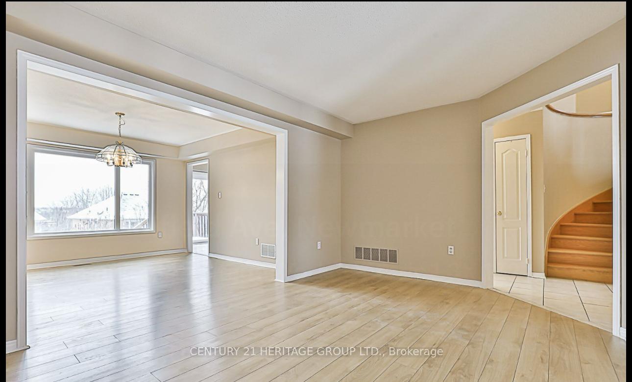 Photo 9 of 162 Widdifield Avenue, Newmarket, Armitage — HOMEH
