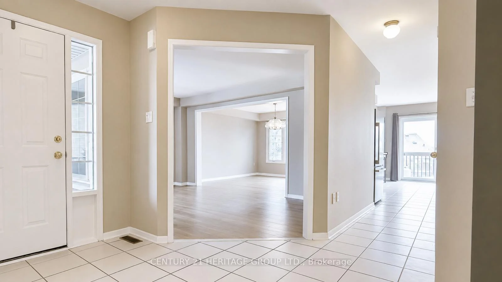 Photo 6 of 162 Widdifield Avenue, Newmarket, Armitage — HOMEH
