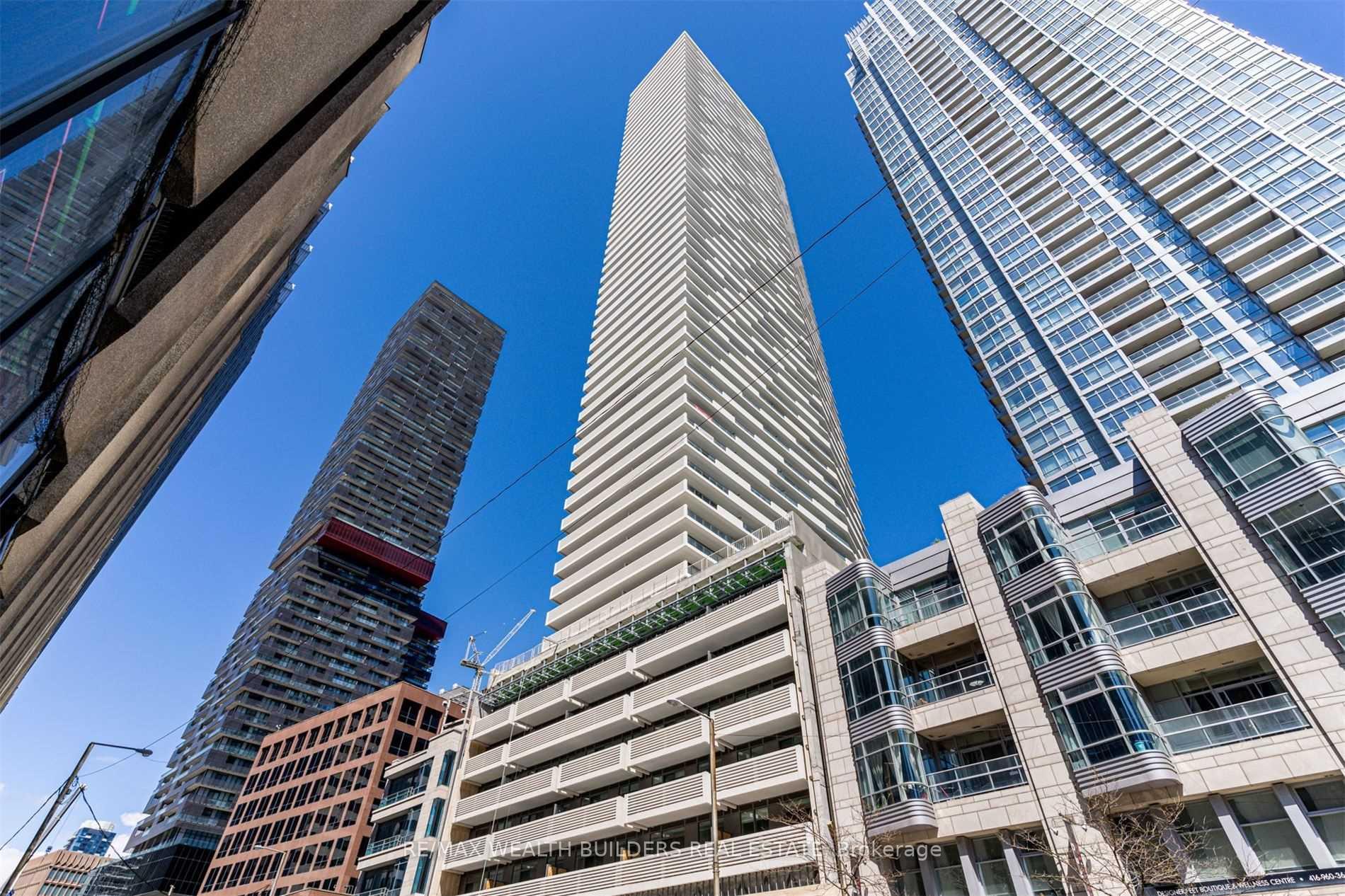 Photo 1 of Unit 5003, 2221 Yonge Street, Toronto, Mount Pleasant West — HOMEH