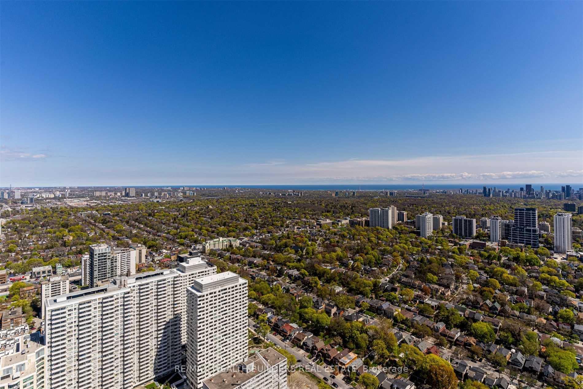 Photo 3 of Unit 5003, 2221 Yonge Street, Toronto, Mount Pleasant West — HOMEH