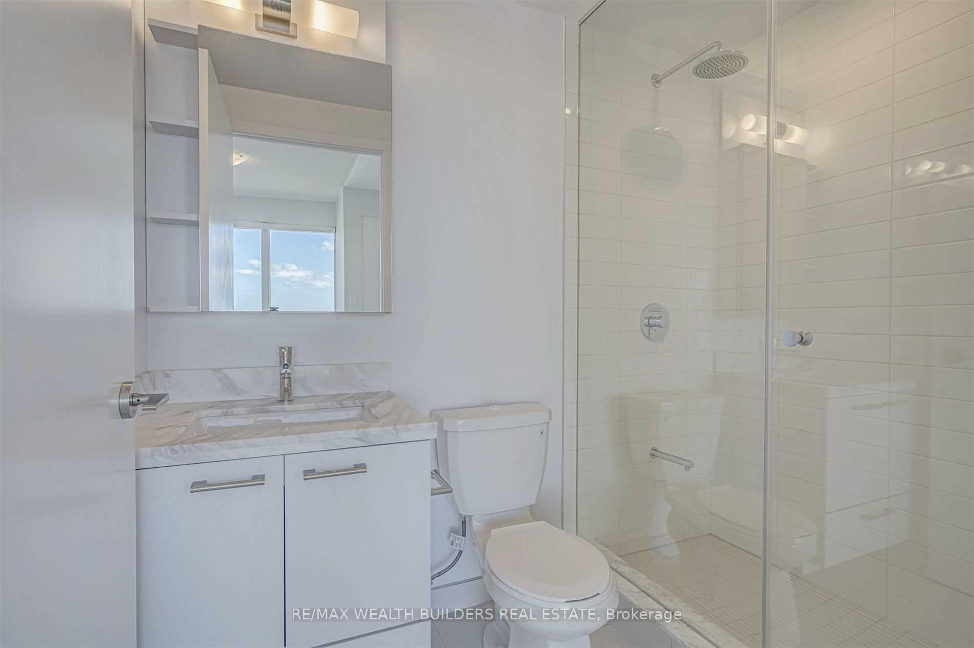 Photo 19 of Unit 5003, 2221 Yonge Street, Toronto, Mount Pleasant West — HOMEH