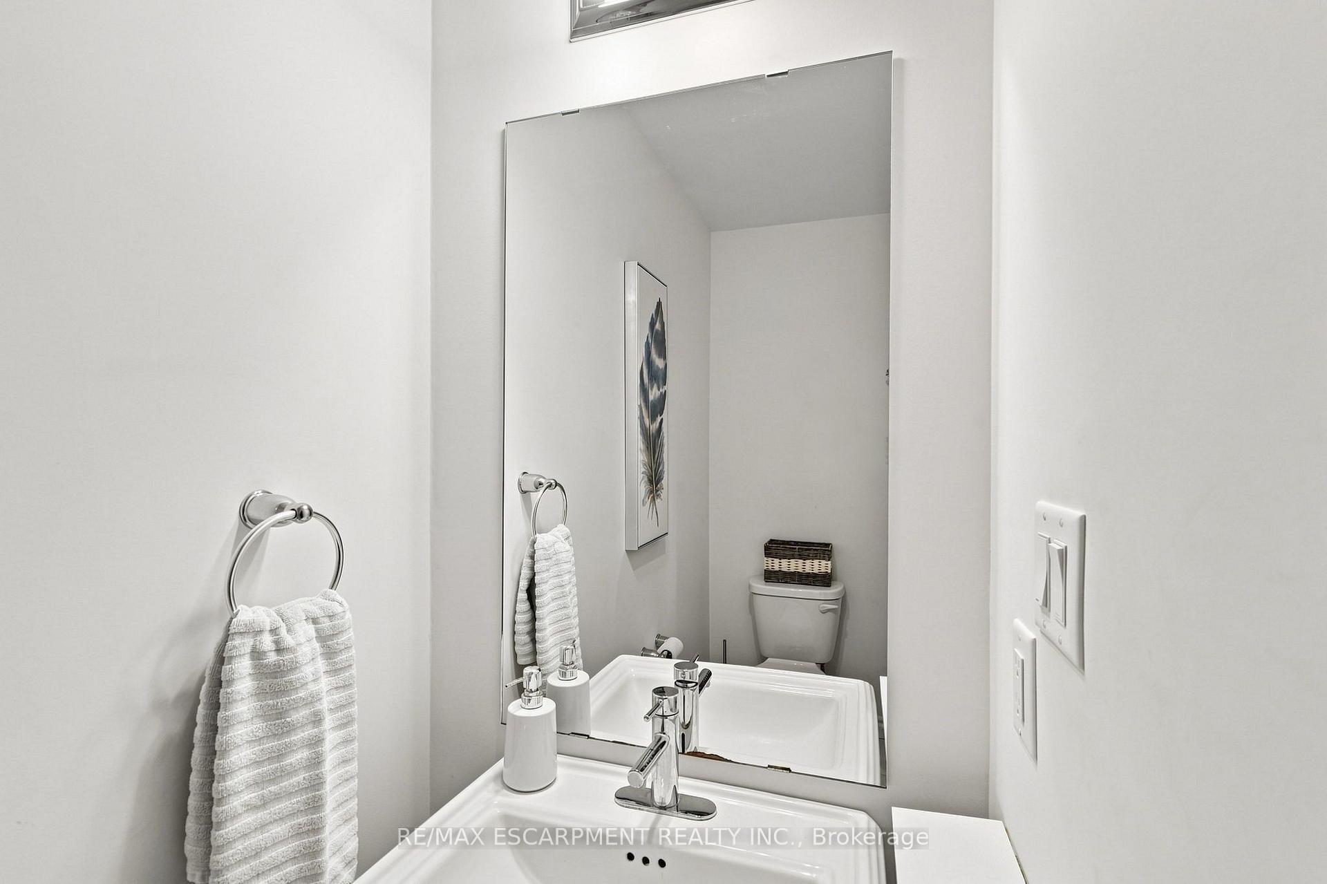 Photo 6 of 4870 Connor Drive, Lincoln, Beamsville — HOMEH