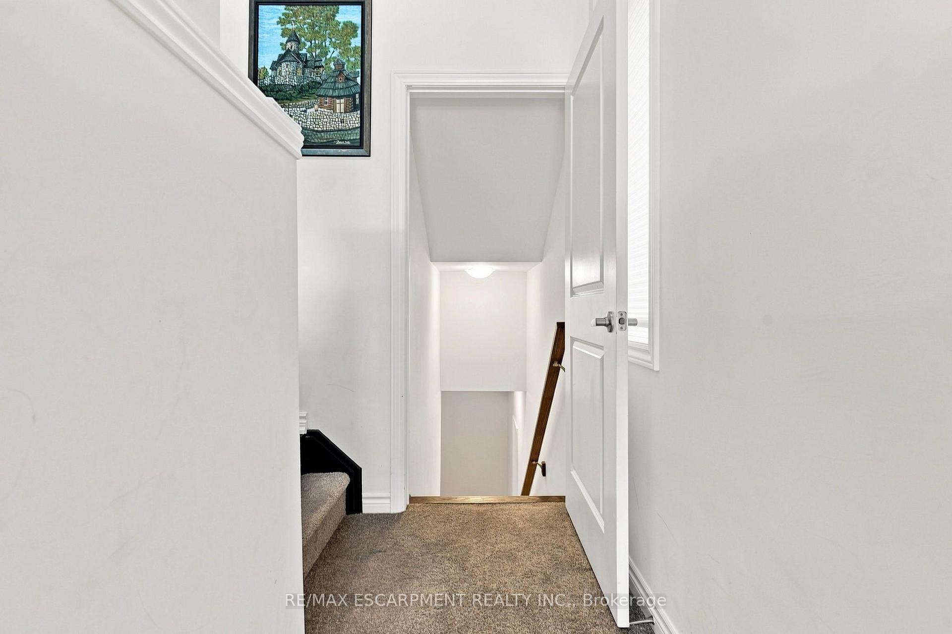 Photo 24 of 4870 Connor Drive, Lincoln, Beamsville — HOMEH