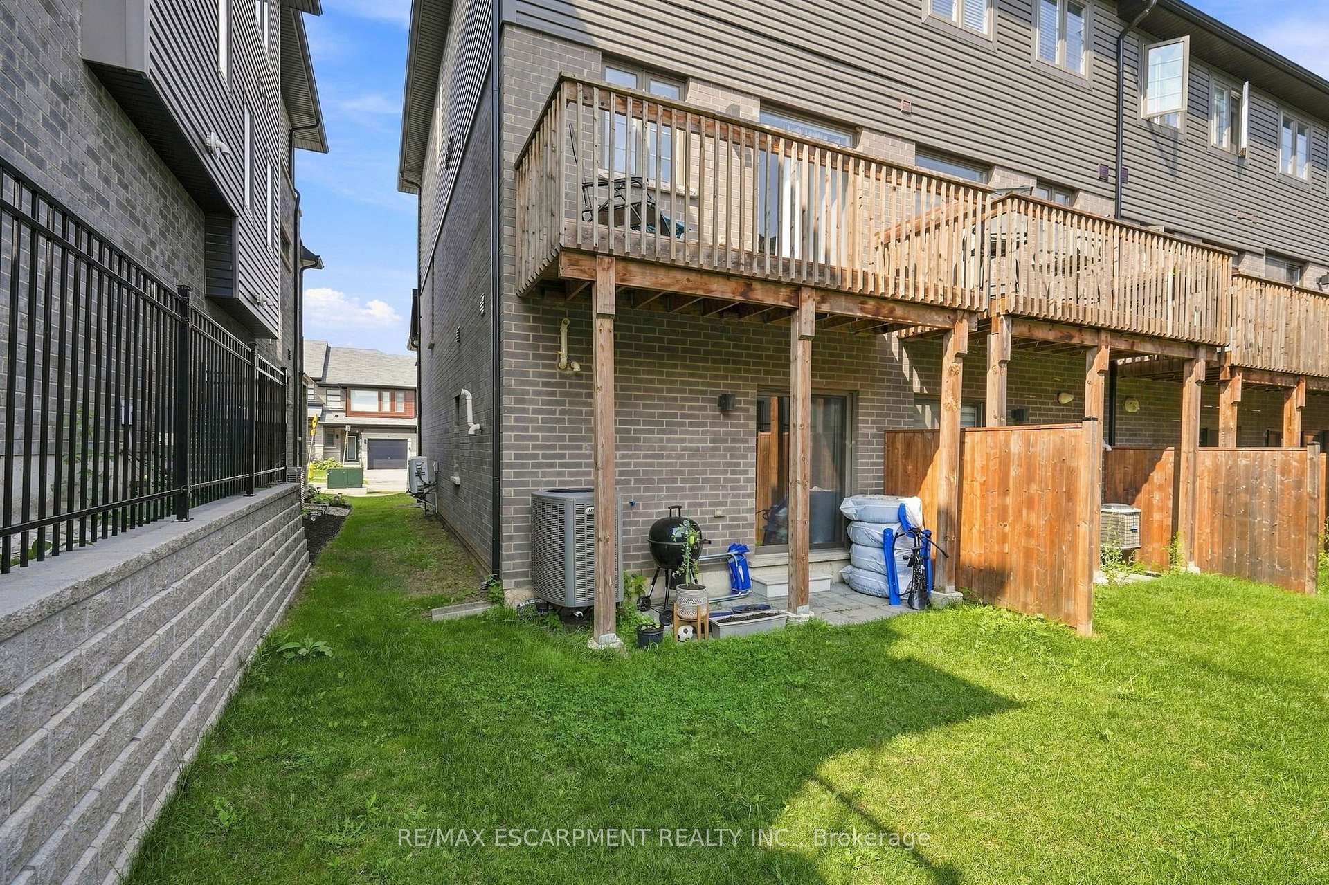 Photo 31 of 4870 Connor Drive, Lincoln, Beamsville — HOMEH