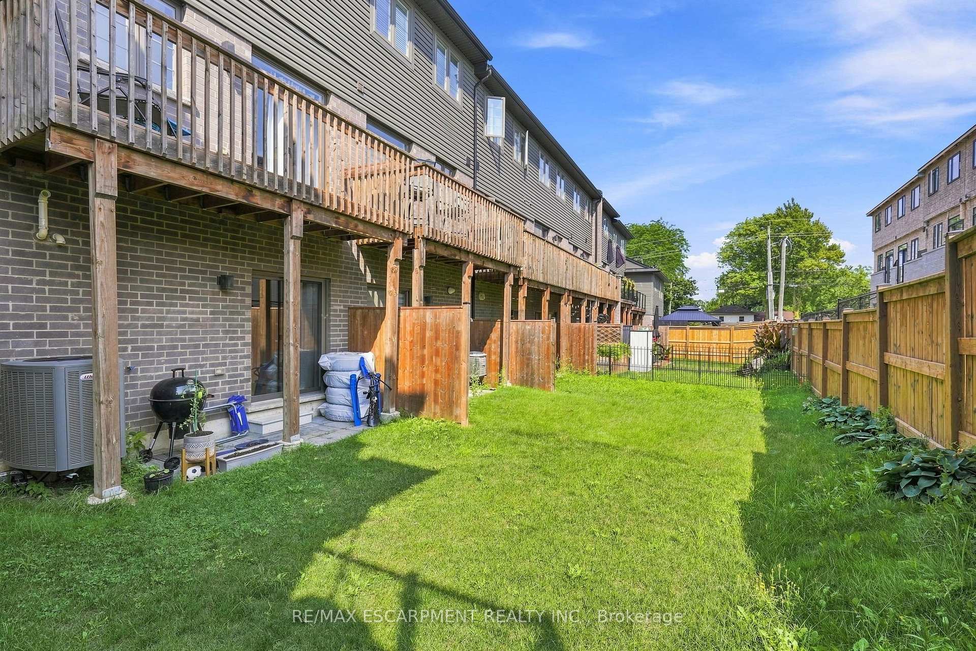 Photo 32 of 4870 Connor Drive, Lincoln, Beamsville — HOMEH