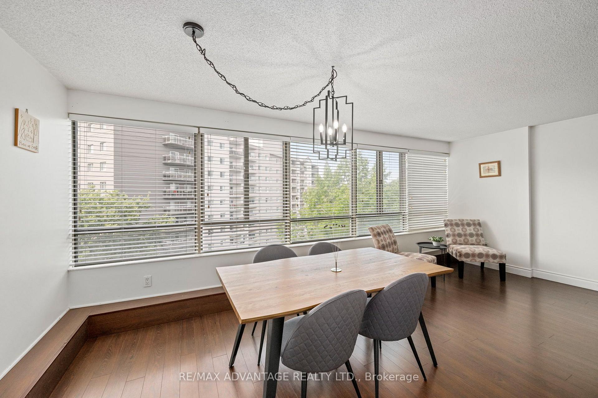 Photo 12 of Unit 708, 570 Proudfoot Lane, London, North M — HOMEH