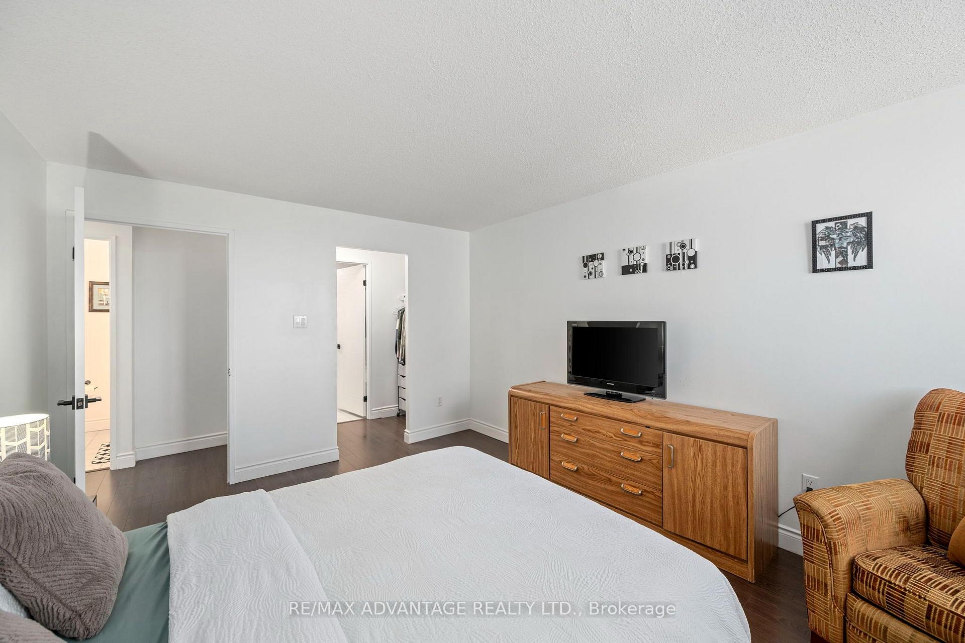 Photo 19 of Unit 708, 570 Proudfoot Lane, London, North M — HOMEH