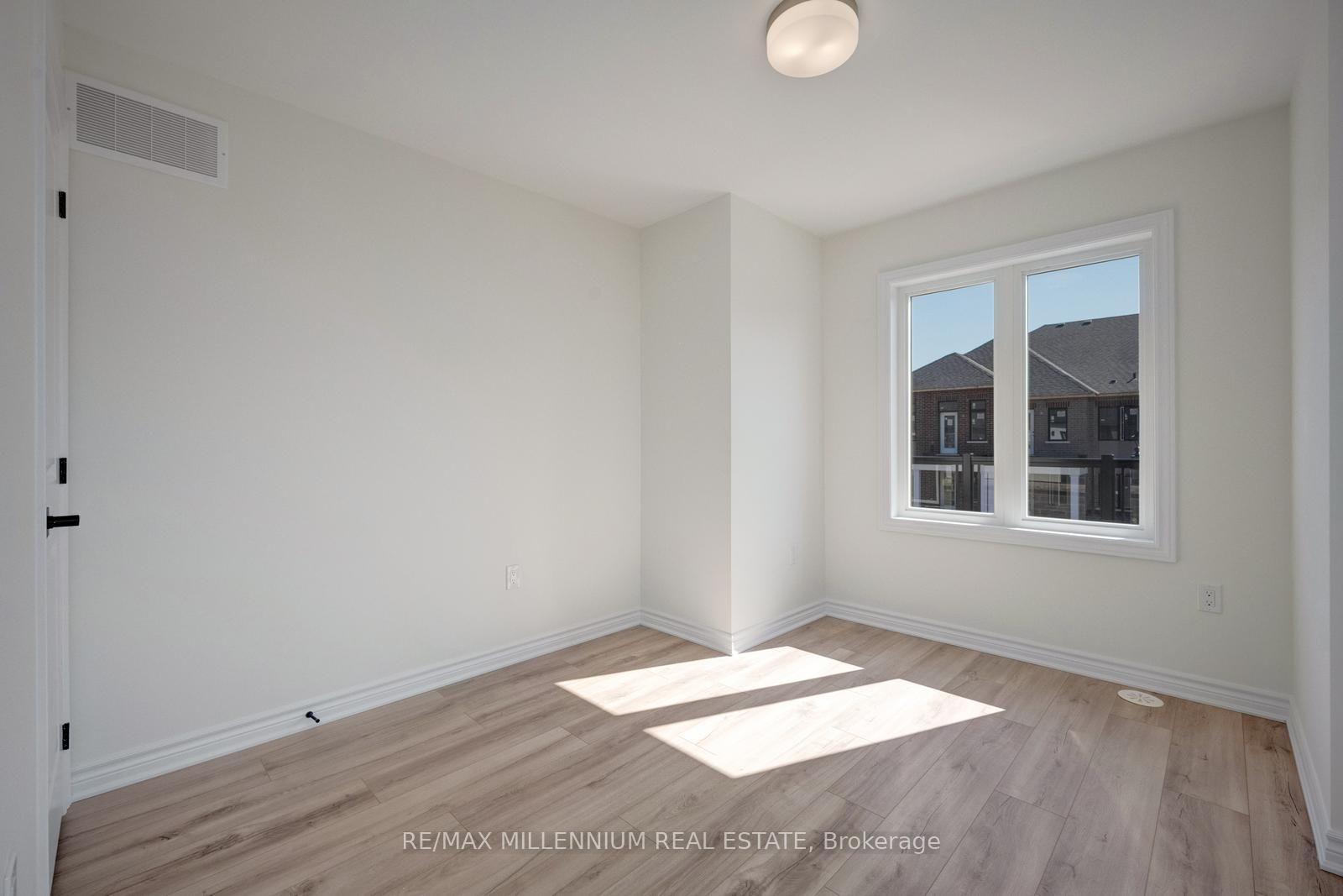 Photo 39 of Unit Upper, 36 Thornbird Crescent, Brampton, Northwest Brampton — HOMEH