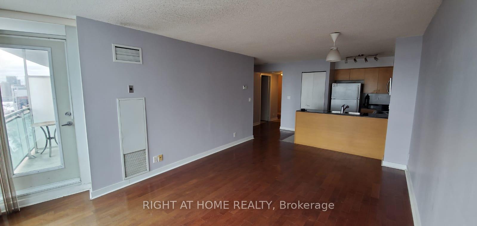 Photo 3 of Unit 2801, 397 Front Street W, Toronto, Waterfront Communities — HOMEH