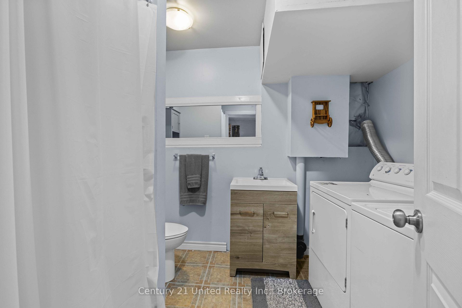 Photo 26 of 718 Mountain Ash Road, Peterborough, Otonabee Ward 1 — HOMEH