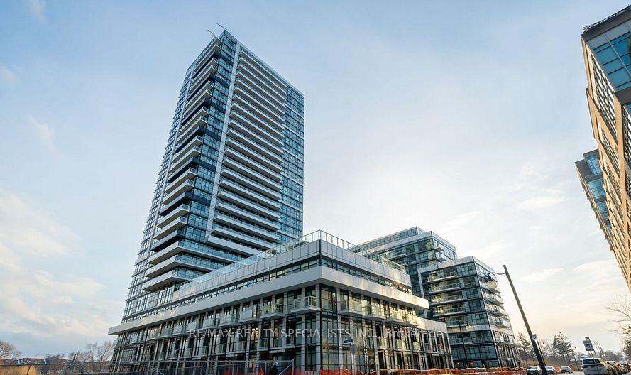 Front of Unit 809, 251 Manitoba Street