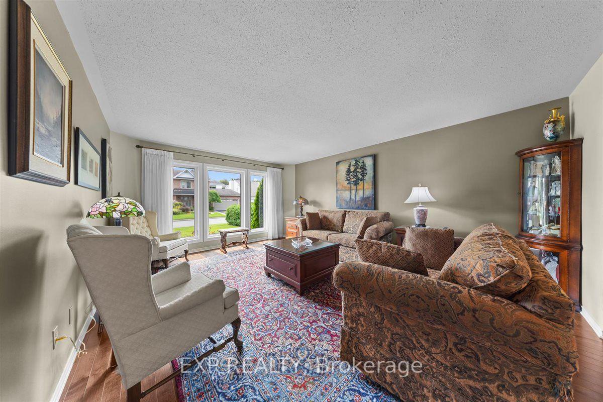 Photo 8 of 2719 Wyldewood Street, Ottawa, Emerald Woods/Sawmill Creek — HOMEH