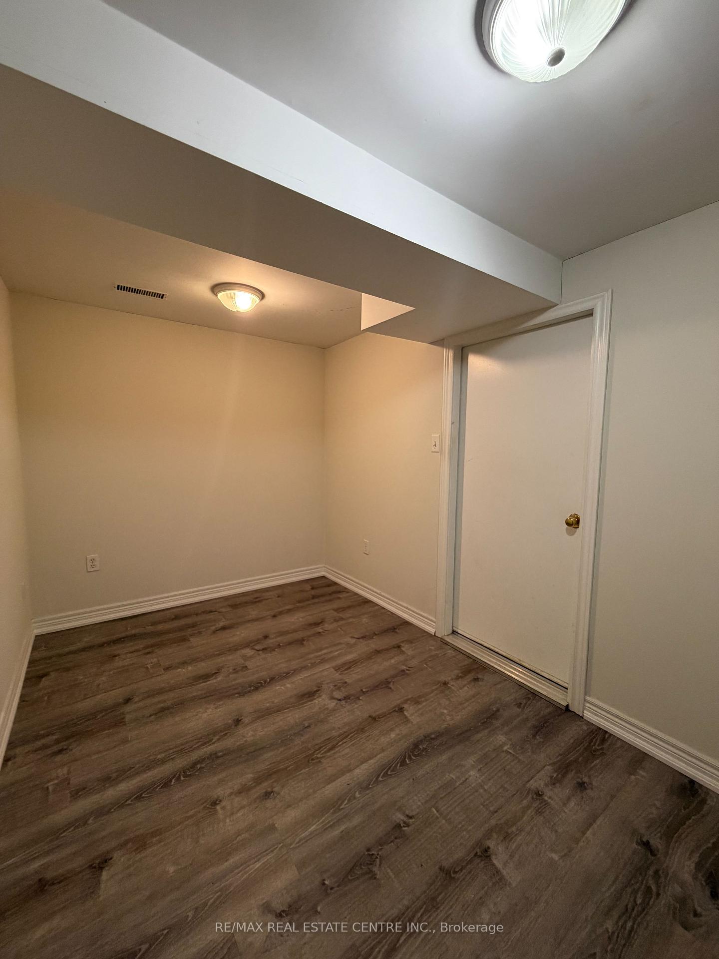 Photo 33 of 10 Miami Drive, Hamilton, Rolston — HOMEH