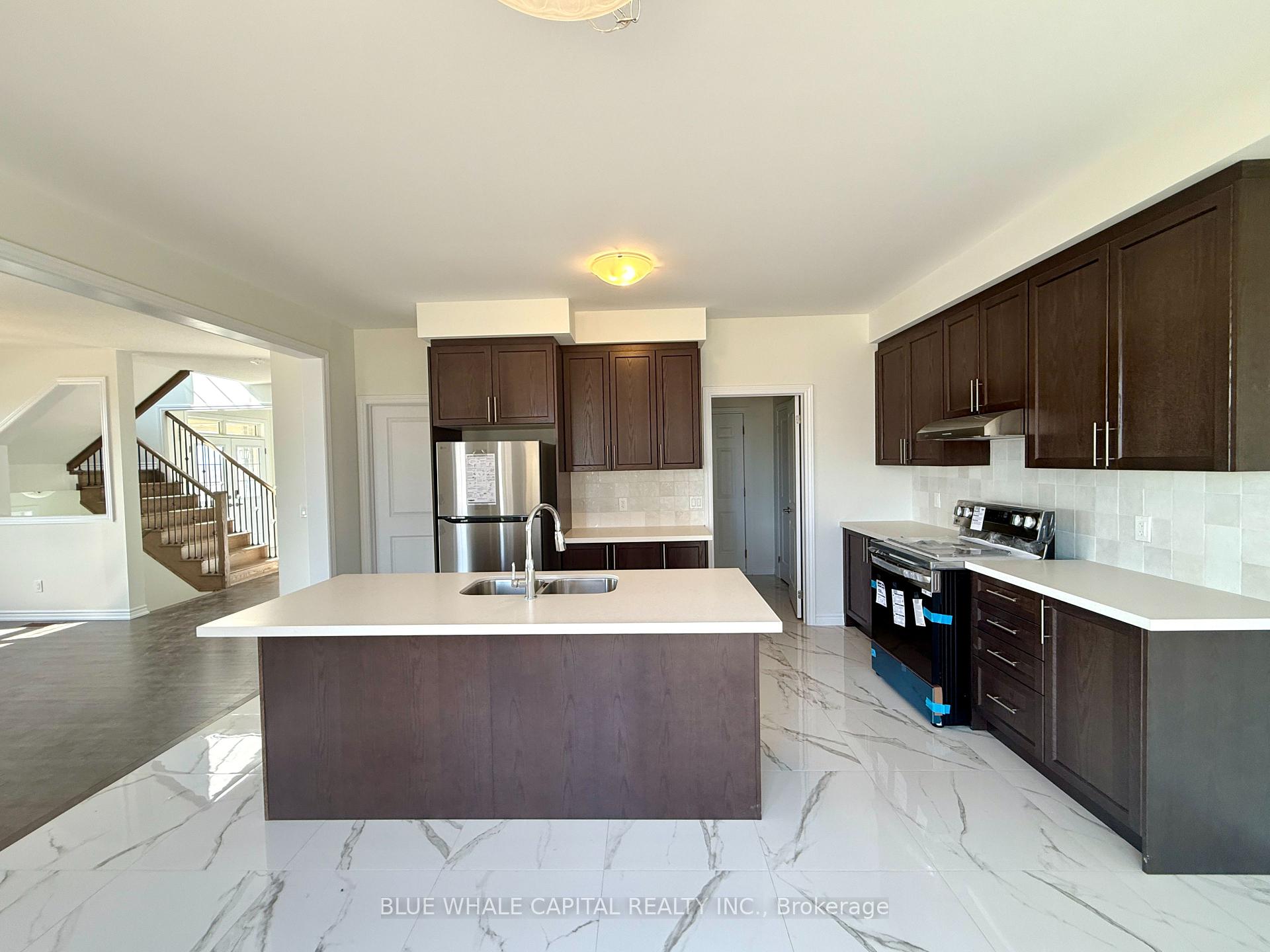 Photo 6 of 1029 Suddard Avenue, Oshawa, Kedron — HOMEH
