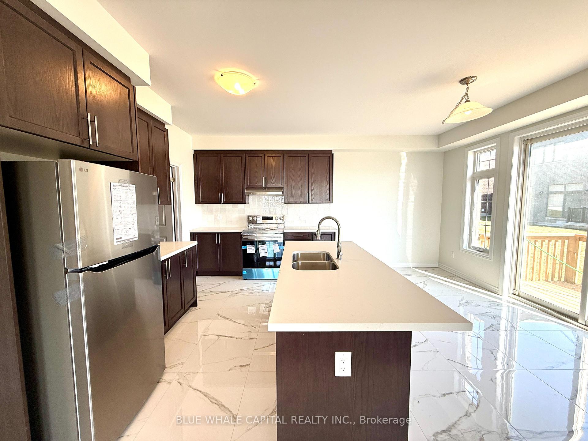 Photo 9 of 1029 Suddard Avenue, Oshawa, Kedron — HOMEH