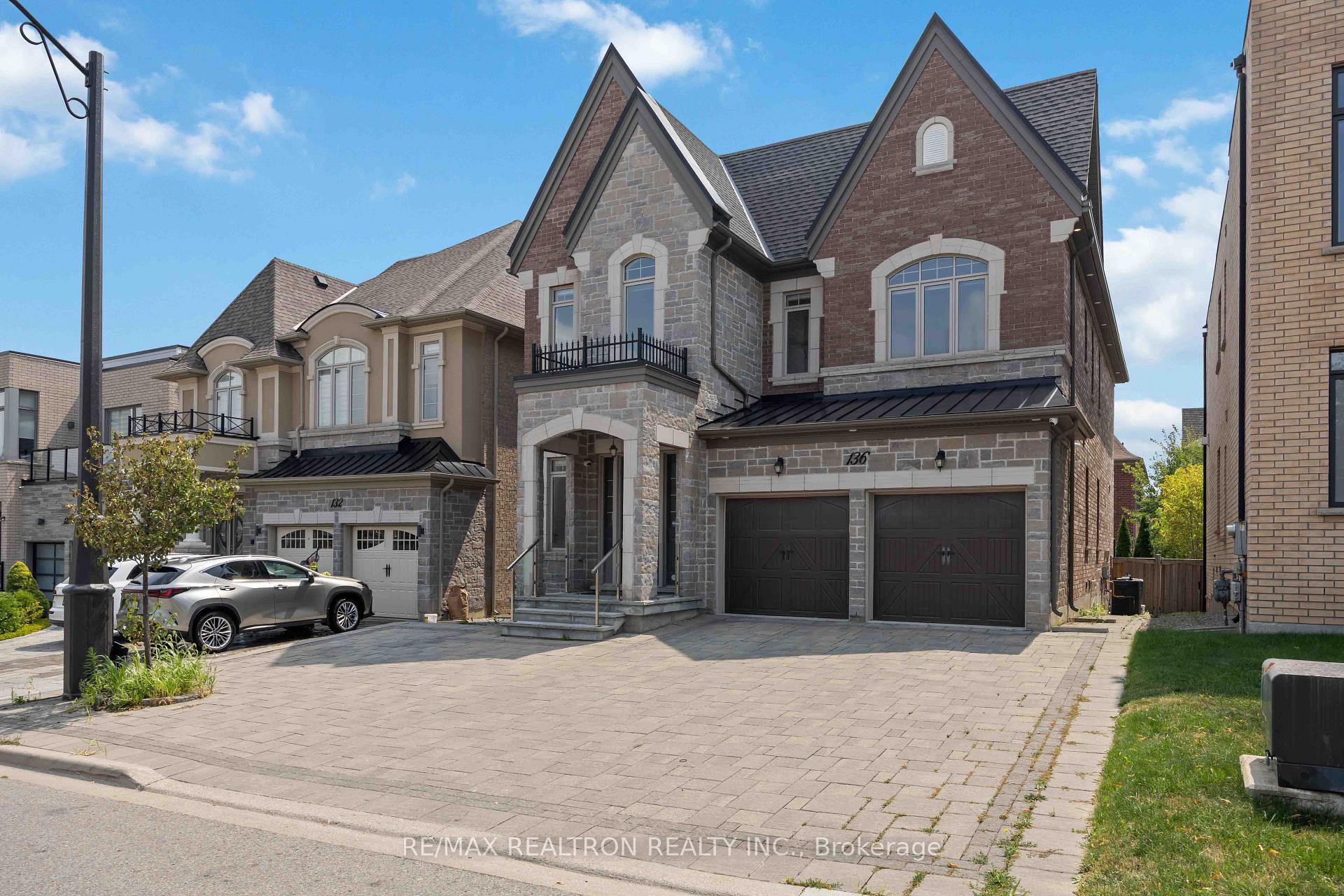 Photo 3 of 136 Abner Miles Drive, Vaughan, Patterson — HOMEH