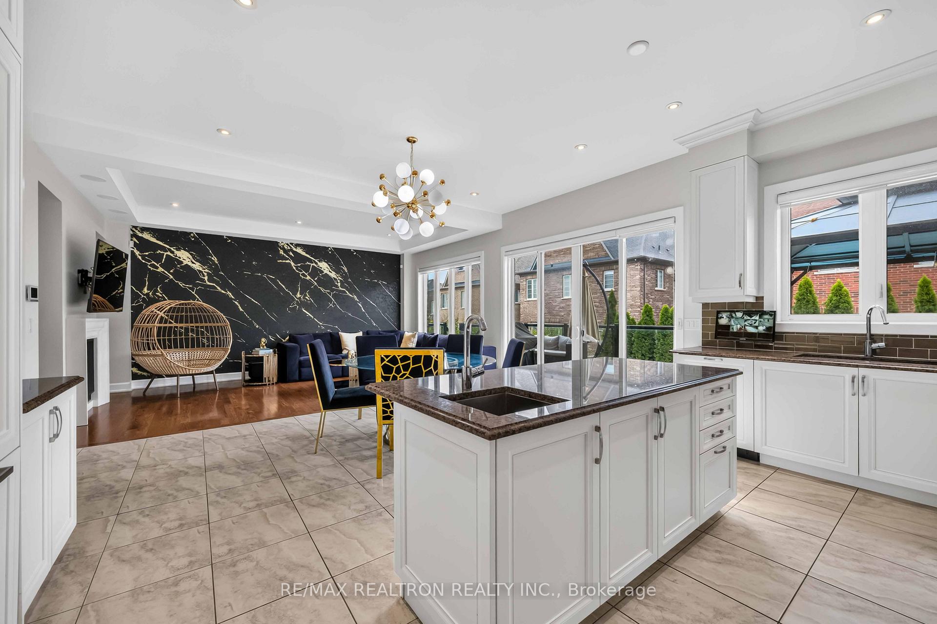 Photo 19 of 136 Abner Miles Drive, Vaughan, Patterson — HOMEH