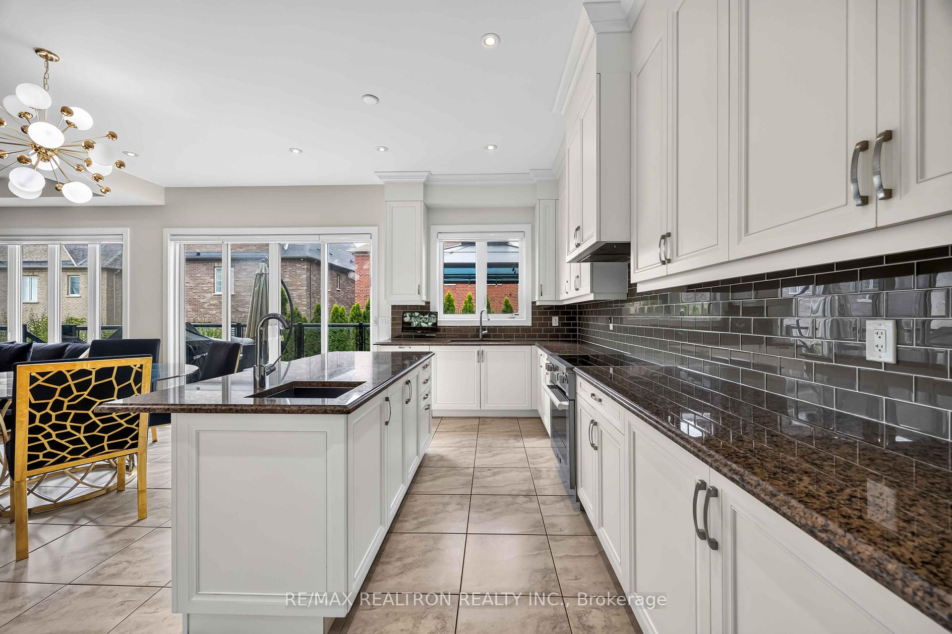 Photo 20 of 136 Abner Miles Drive, Vaughan, Patterson — HOMEH