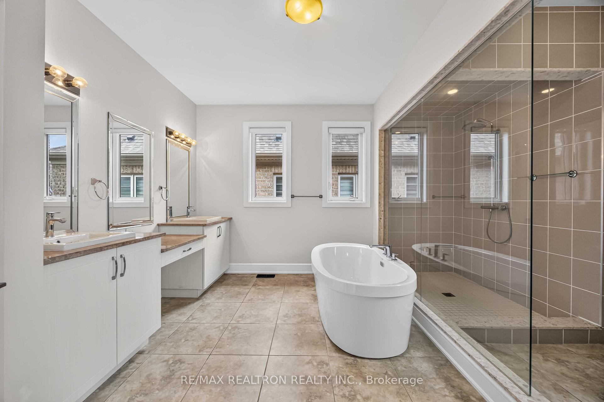 Photo 37 of 136 Abner Miles Drive, Vaughan, Patterson — HOMEH
