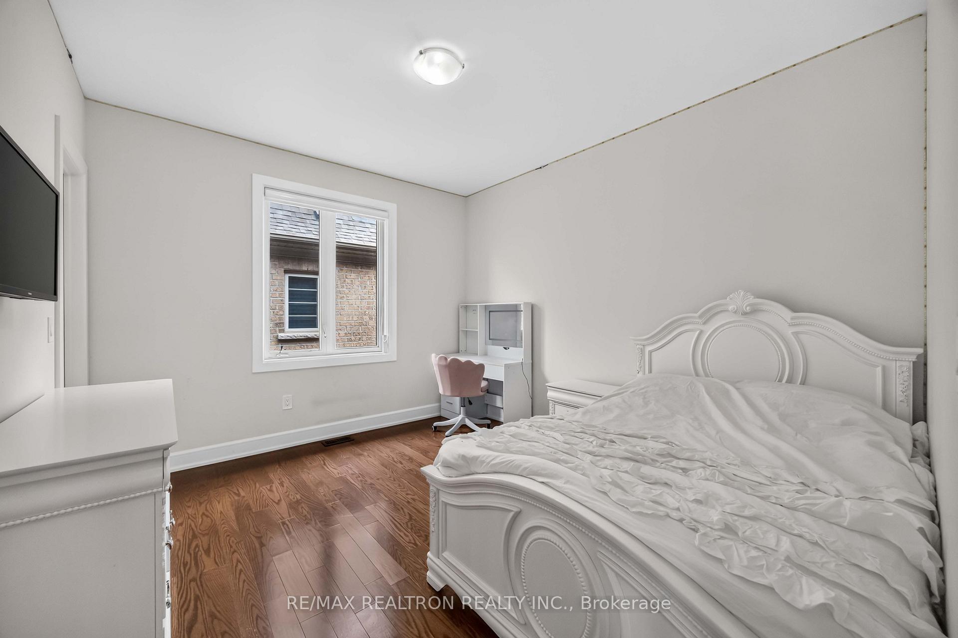 Photo 39 of 136 Abner Miles Drive, Vaughan, Patterson — HOMEH