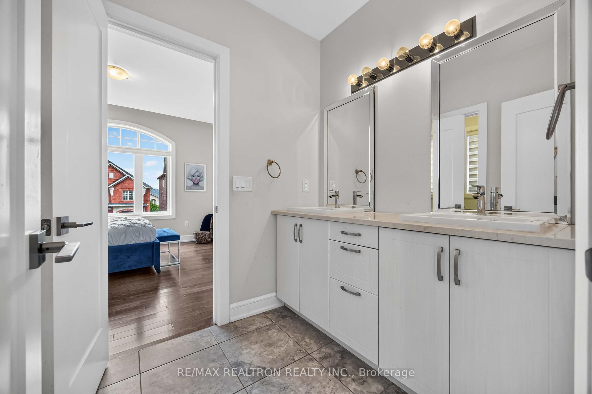 Photo 47 of 136 Abner Miles Drive, Vaughan, Patterson — HOMEH