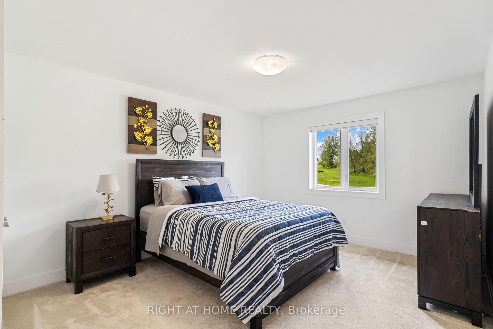Photo 33 of 2705 Oriole Drive, London, South U — HOMEH