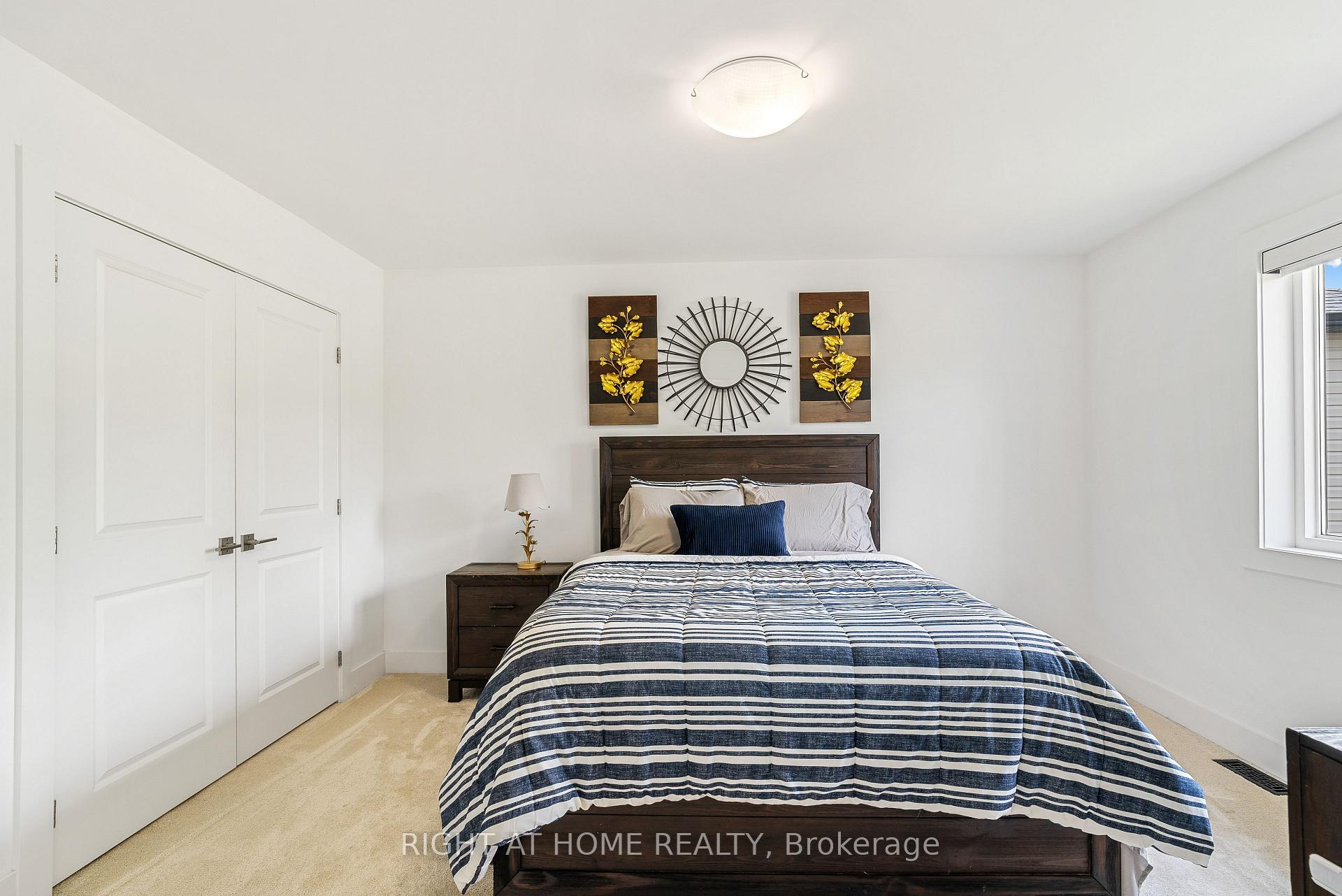 Photo 34 of 2705 Oriole Drive, London, South U — HOMEH