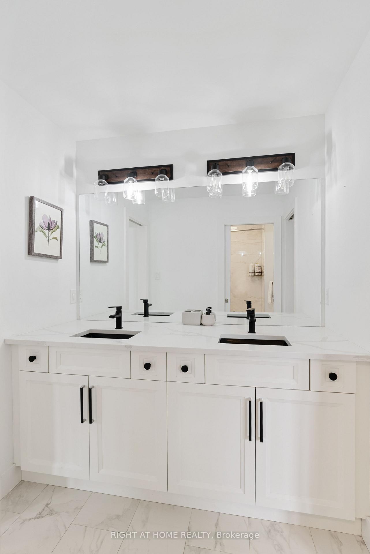 Photo 37 of 2705 Oriole Drive, London, South U — HOMEH