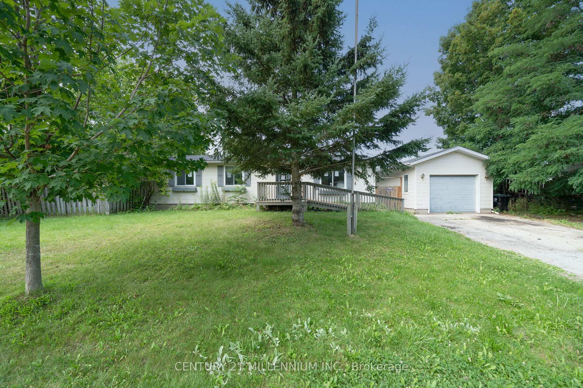 Photo 2 of 60 Eastern Avenue, New Tecumseth, Tottenham — HOMEH