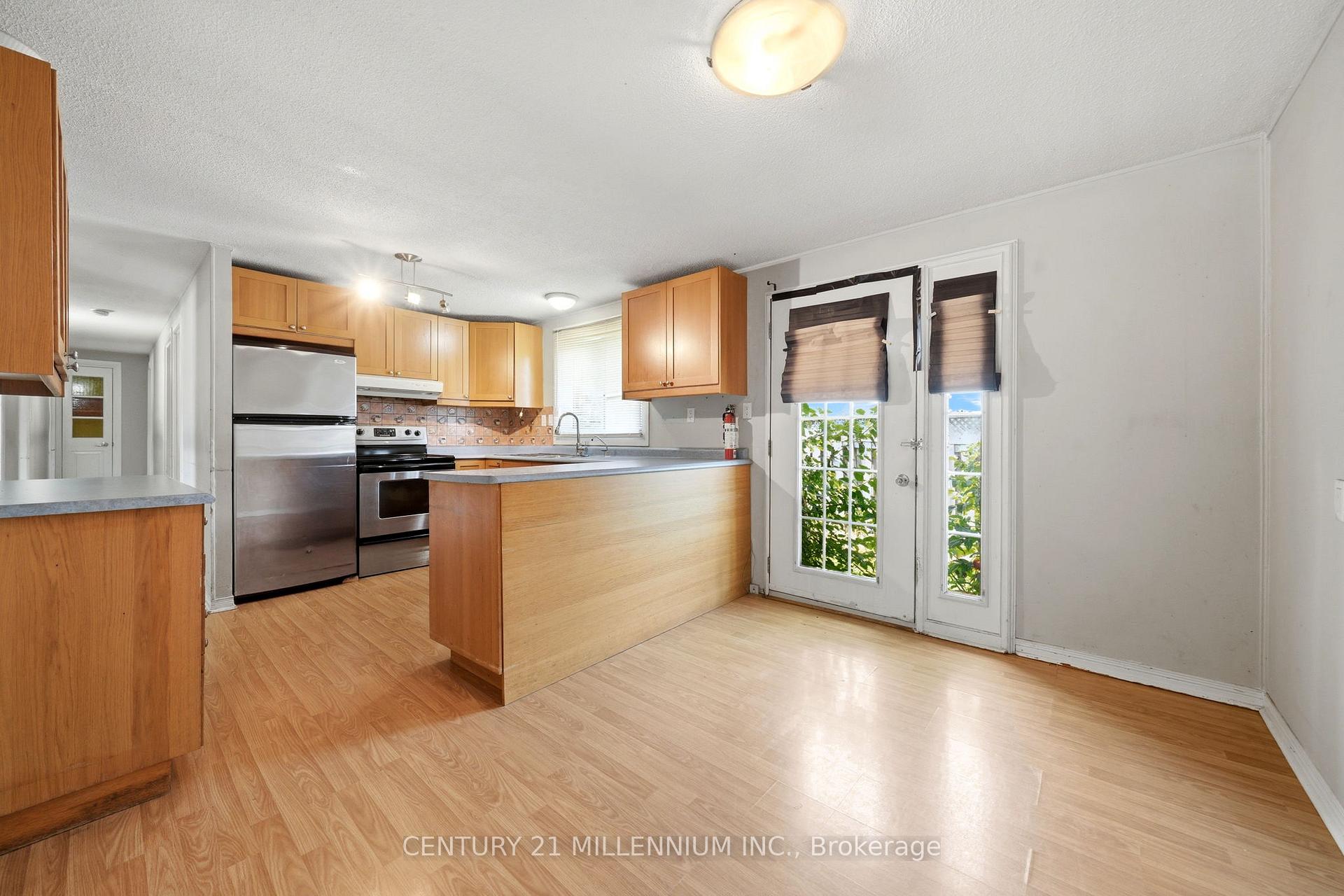 Photo 10 of 60 Eastern Avenue, New Tecumseth, Tottenham — HOMEH