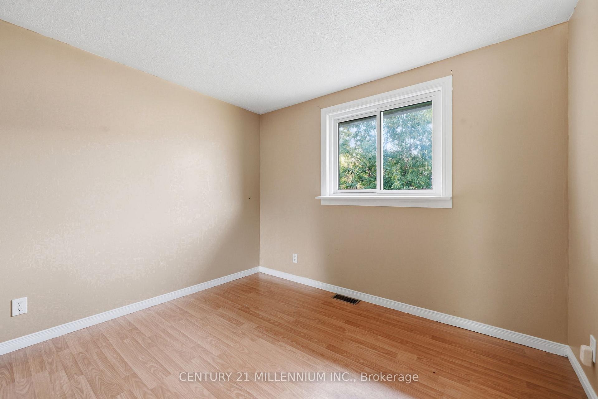 Photo 15 of 60 Eastern Avenue, New Tecumseth, Tottenham — HOMEH