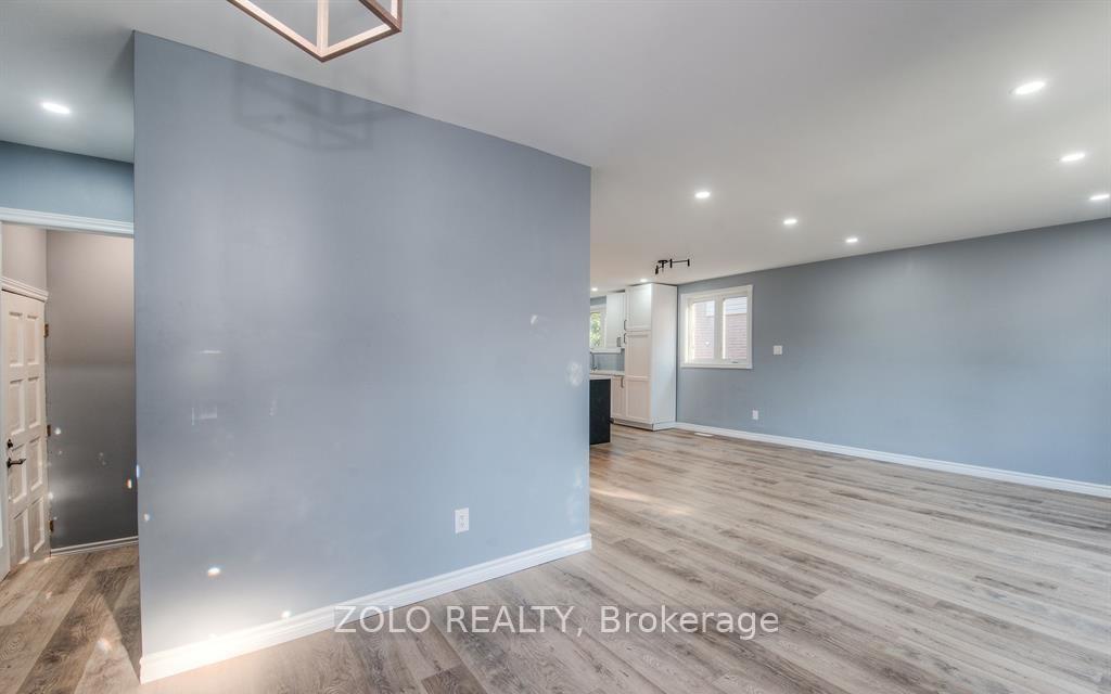 Photo 11 of Unit Upper, 15 Nathaniel Crescent, Kitchener, Pioneer Park — HOMEH