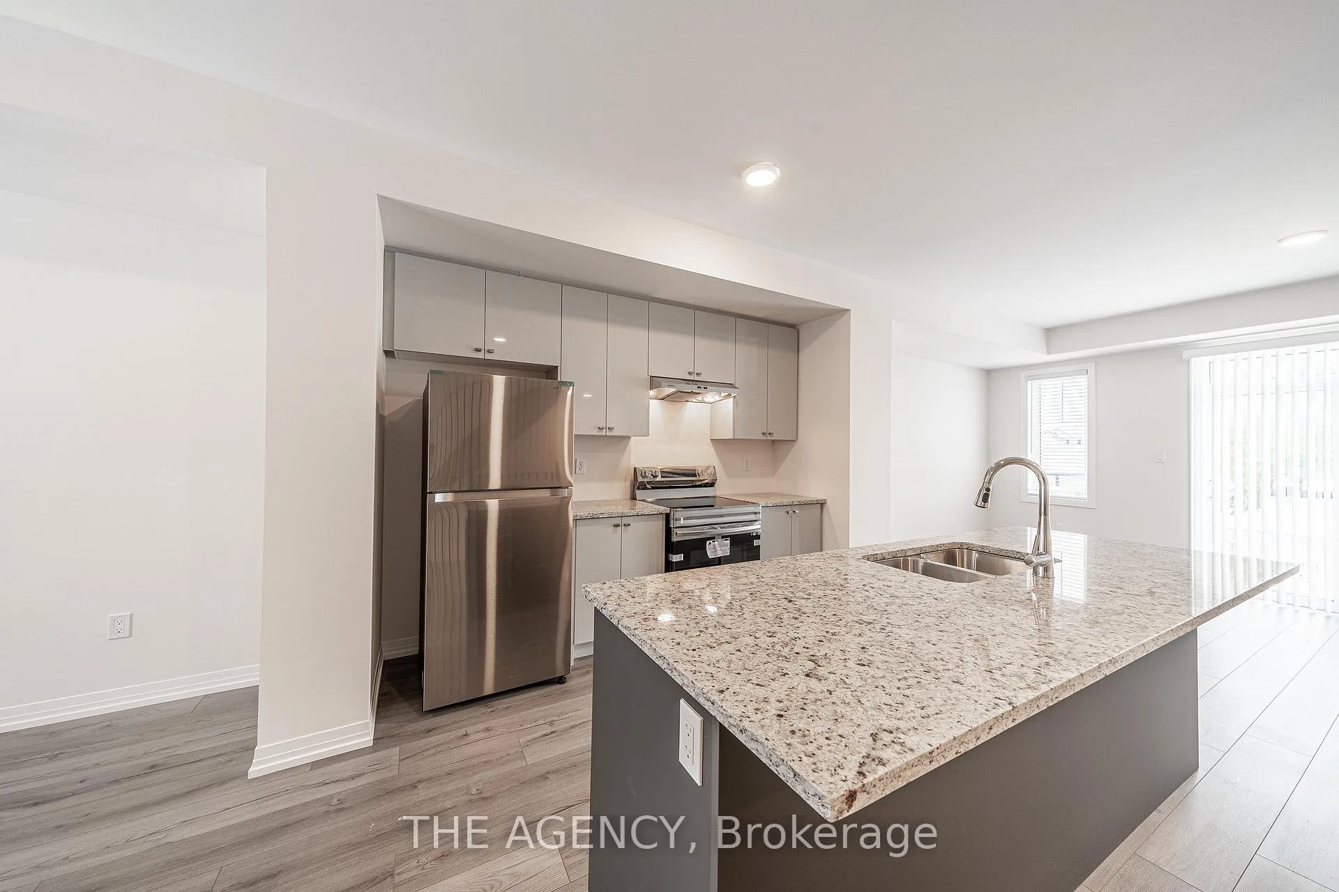 Photo 10 of 108 Bavin Street, Clarington, Bowmanville — HOMEH