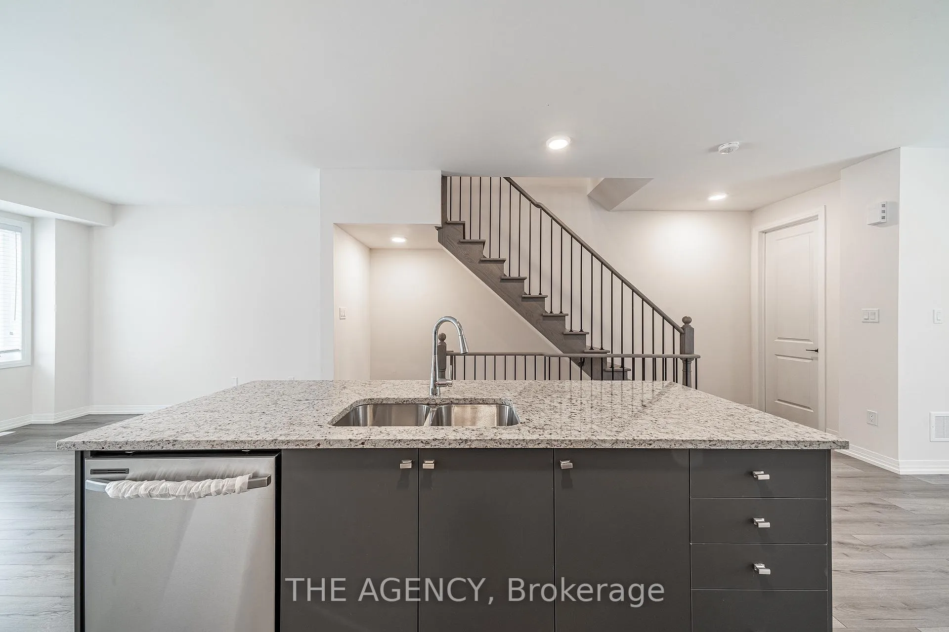 Photo 15 of 108 Bavin Street, Clarington, Bowmanville — HOMEH