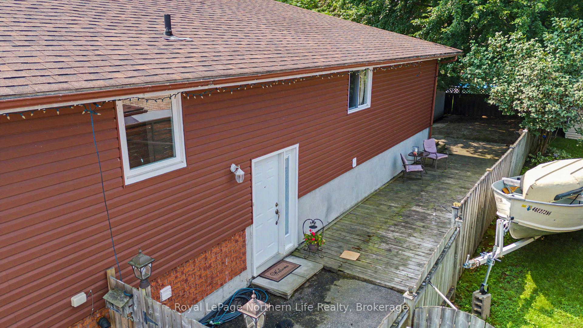 Photo 2 of 29 Pollard Avenue, North Bay, Ferris — HOMEH