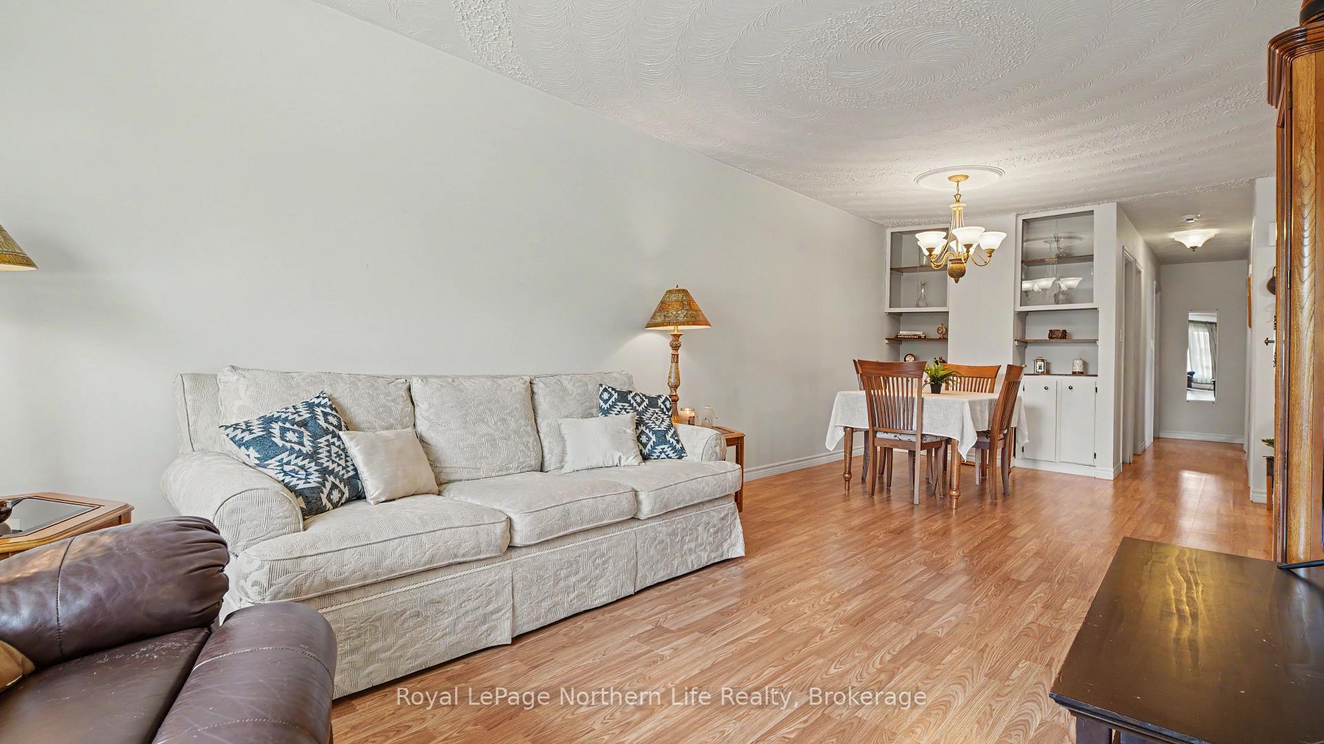 Photo 4 of 29 Pollard Avenue, North Bay, Ferris — HOMEH